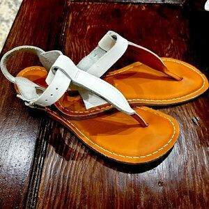 Sun Sans saltwater thongs